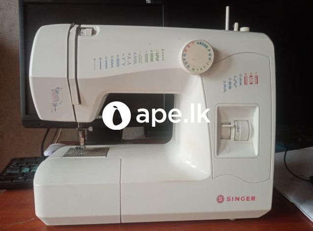 Sale For Singer portable sewing machine